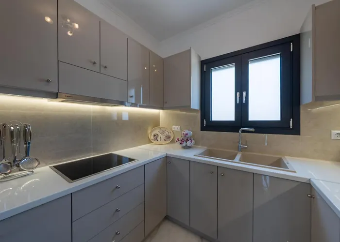 Marios Corfu Апартаменты *