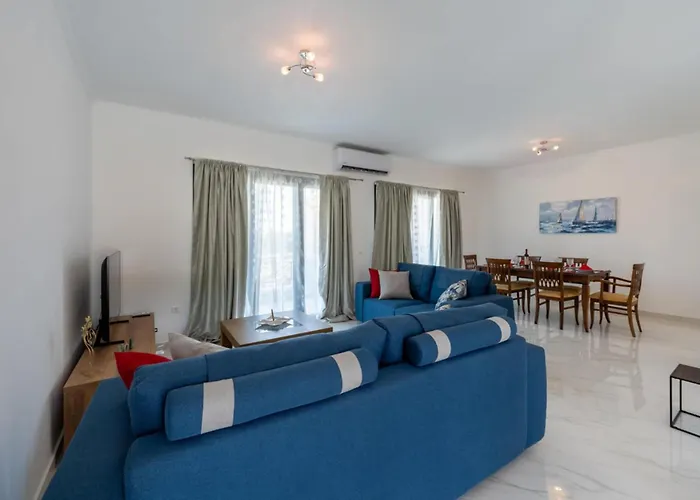 Marios Corfu Апартаменты *