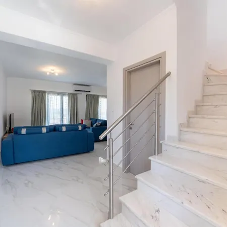 Marios Corfu * Corfu (city)