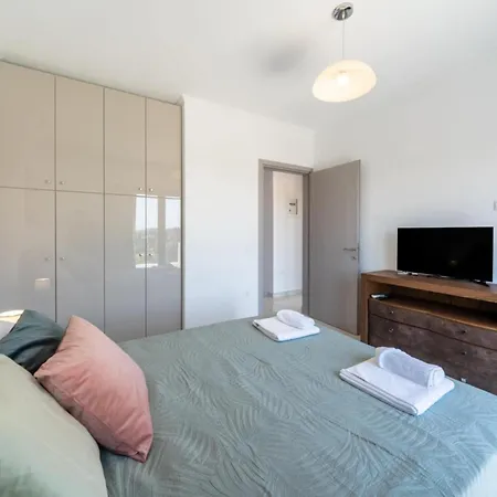 Marios Corfu * Korfu